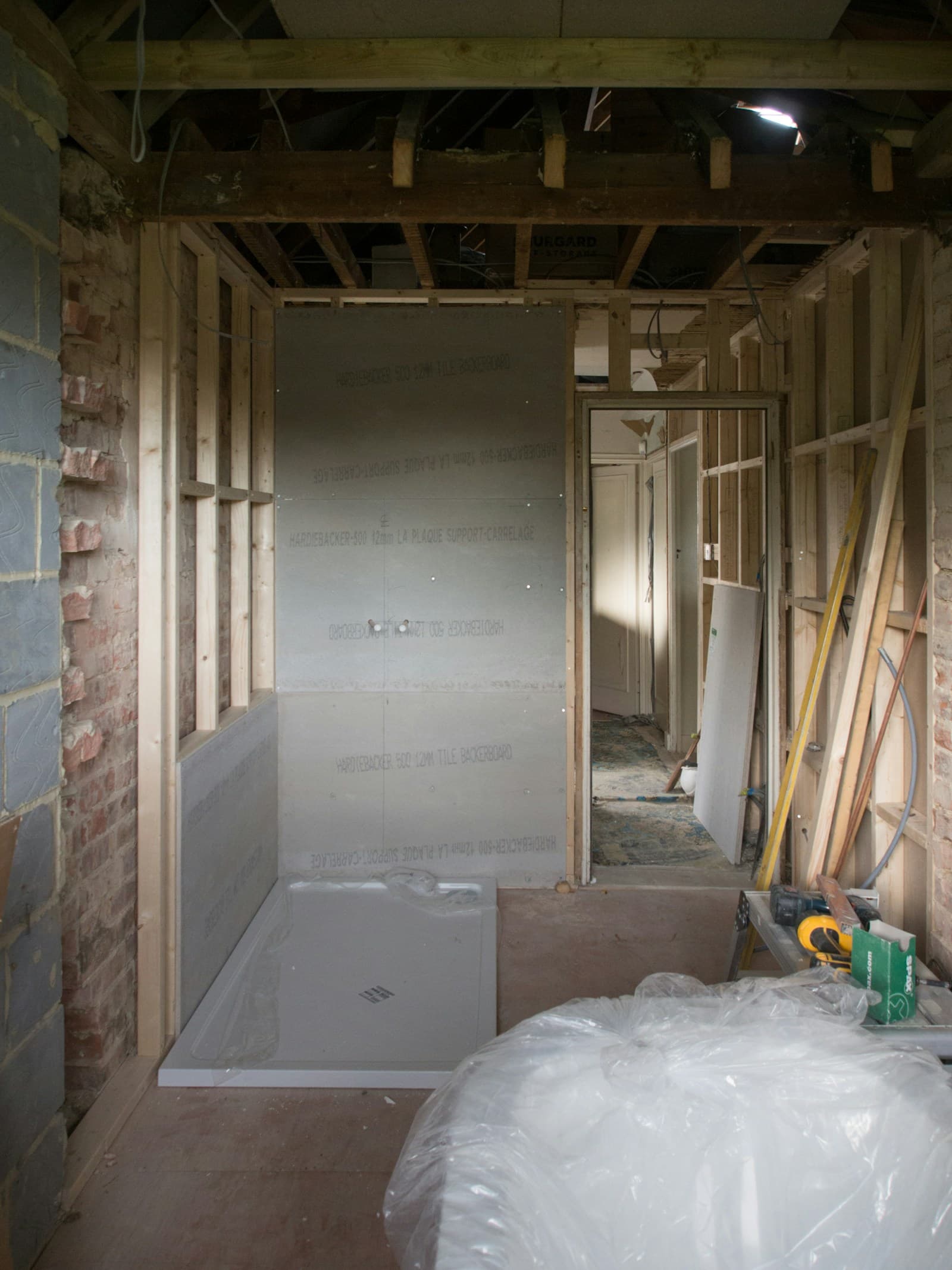 Japandi renovation before AI bathroom redesign